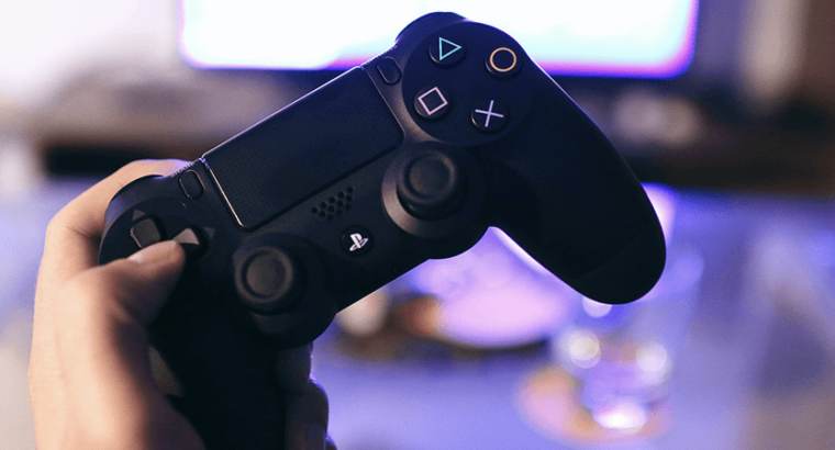 Manettes pour console de jeux