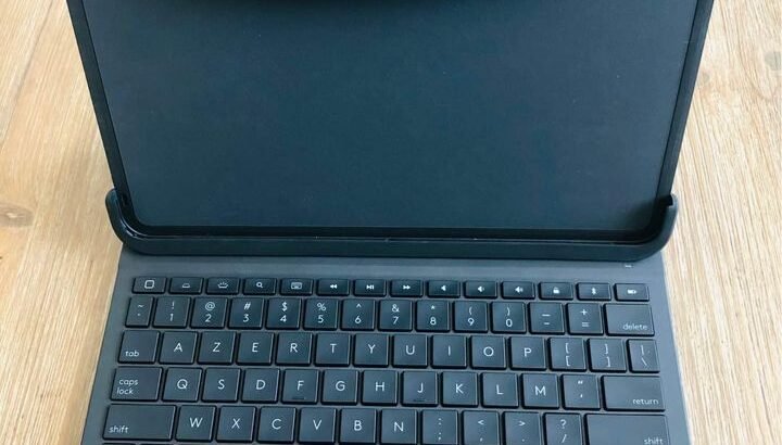 iPad Pro 11 pouces clavier Logitech