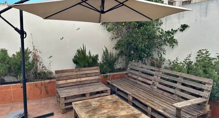 Parasol Et Salon De Jardin