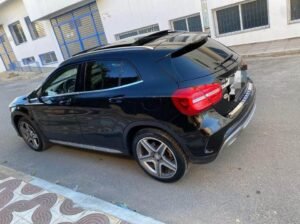 Mercedes GLA 220